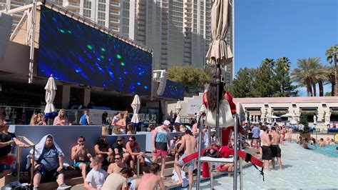 Wet Republic Ultra Pool Las Vegas Pool Party Youtube