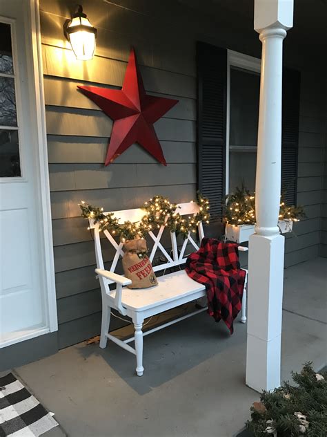 Outdoor Porch Bench At Christmas Christmas Porch Decor Front Porch