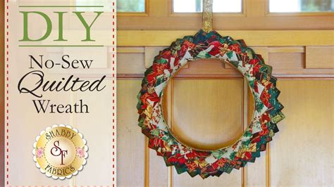 Diy No Sew Quilted Christmas Wreath With Jennifer Bosworth Of Shabby