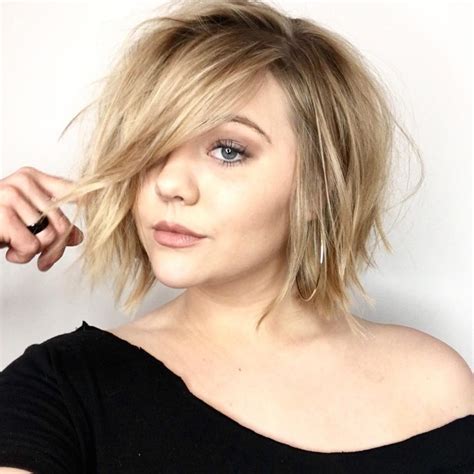 The hairstyle is easy to get and even easier to manage since it needs minimum hair care products to keep it in. Top 49 Choppy Bob Hairstyles - Cute Textured Bobs for 2021