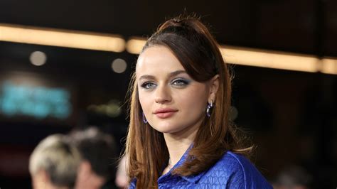 Joey King S Oversized Tulle Skirt Was Giving Goth Princess Vibes — See Photos Teen Vogue