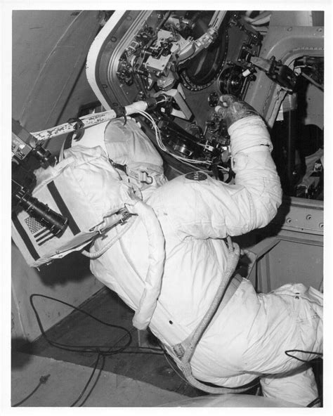 Original 1972 Nasa Issued Photo Of Apollo 17 Astronaut Ron Evans Ebay