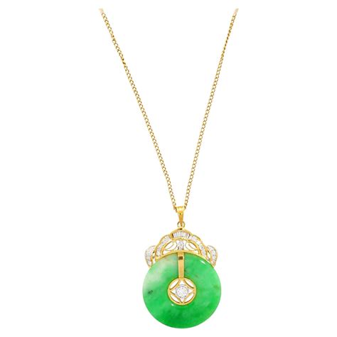 K Gold Circular Jadeite Jade And Diamond Disc Pendant Necklace For