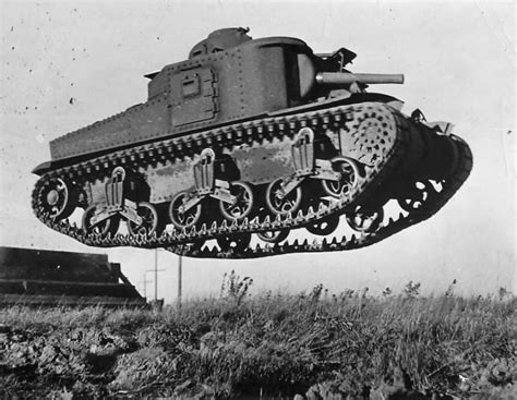 A Crew Of 7 Really 30 Photos Of The M3 Leegrant Medium Tank