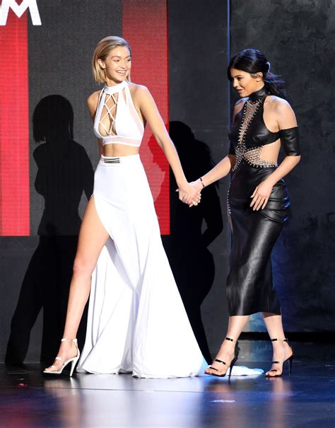 kylie jenner gigi hadid and kendall jenner raided each other s closets for the amas after party