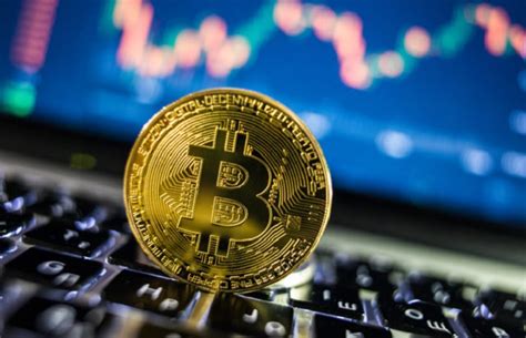 When the price of bitcoin declines, it's common to see the terms crash and correction used more or less interchangeably. Bitcoin price started a downside correction below the $ 23 ...