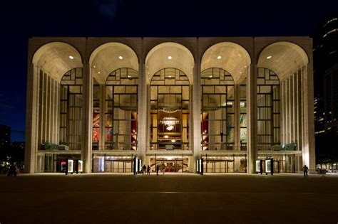Take A Backstage Tour Of The Metropolitan Opera House Untapped New York