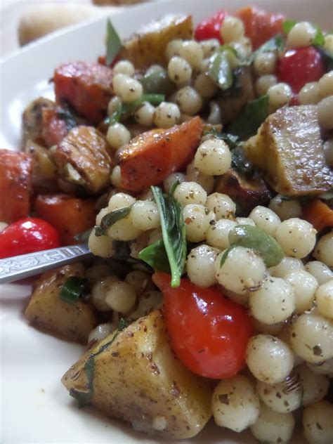 Retirer du feu, saler puis ajouter le. Israeli couscous and roasted carrots and parsnips salad ...