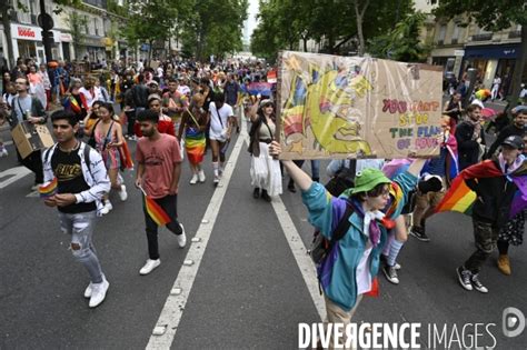 Gay Pride La Marche Des Fiert S Par Emmanuelle Thiercelin