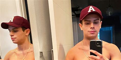 Jake T Austin Shows Off His Buff Shirtless Body In Mirror Selfie Jake T Austin Shirtless
