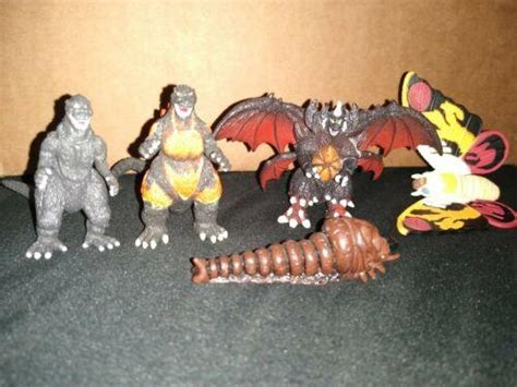 Godzilla Pack Of Destruction 2002 Bandai Mini Figures Lot Of 5