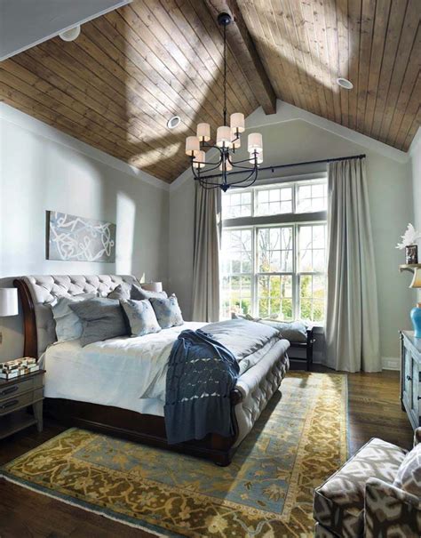 A regular classic bedroom looks light, airy and exquisite when combined with elegant and simple vaulted ceiling. 33 Stunning master bedroom retreats with vaulted ceilings ...