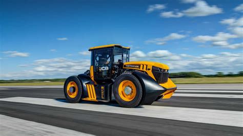 103 Mph Jcb Fastrac 8000 Tuned By Williams F1 Is The Worlds Fastest