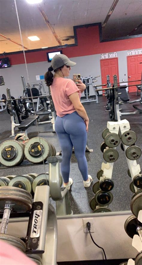 the gym makes me horny r girlsinyogapants