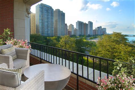 Chicago Gold Coast Condos With Balconies