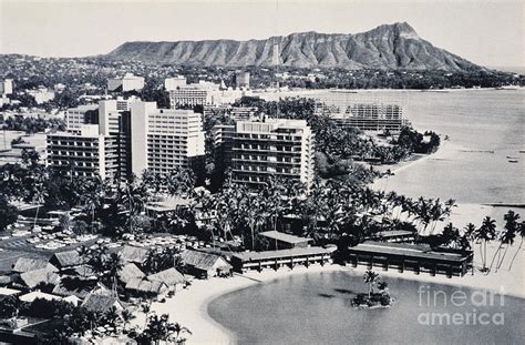 Vintage Waikiki Scenic Photograph By Hawaiian Legacy Archive