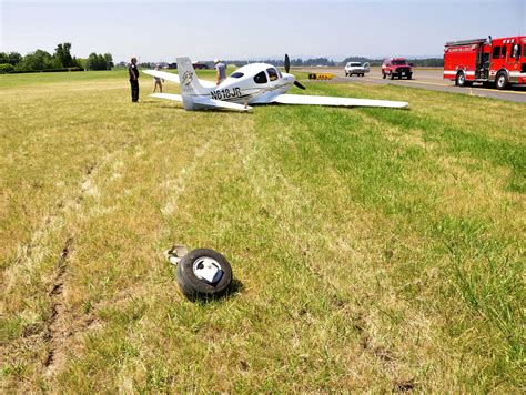 Small Plane Passengers Uninjured After Crash Landing At Hillsboro
