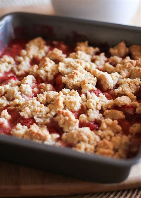 70 paleo dessert recipes from around the web. Paleo Strawberry Crumble | Stephie Cooks