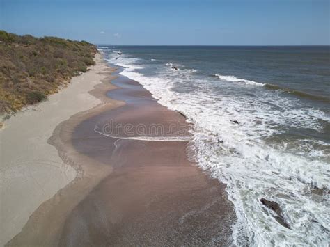 Ocean Waves Hit Sandy Beach Stock Image Image Of Scenery Sand 113630251
