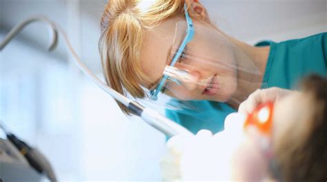 Dental hygienist's perspective on returning to work - Dentistry Online