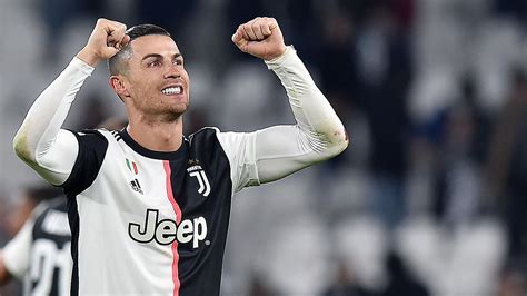 Cristiano ronaldo, 36, from portugal juventus fc, since 2018 left winger market value: Cristiano Ronaldo iguala récord de Messi en la Champions ...