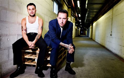 Slaves Announce Return To Music And Change Name To Soft Play