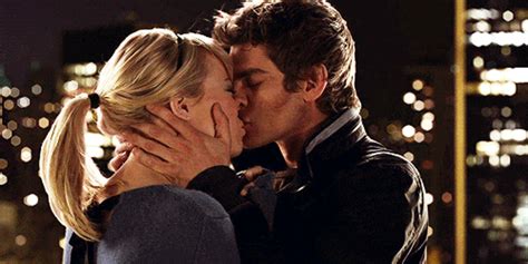 14 On Screen Moments So Romantic They Produced Real World Couples