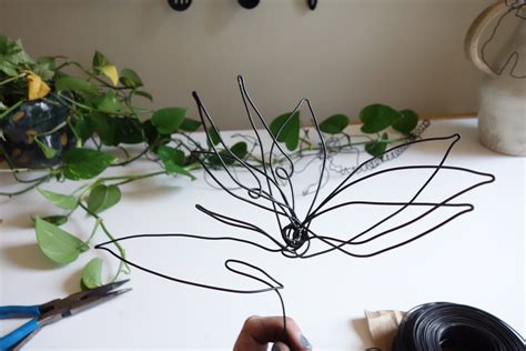 How To Make Wire Flowers B Floral