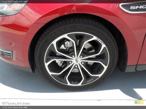 2013 Ford Taurus Sho Awd Wheel And Tire Photo 68500612