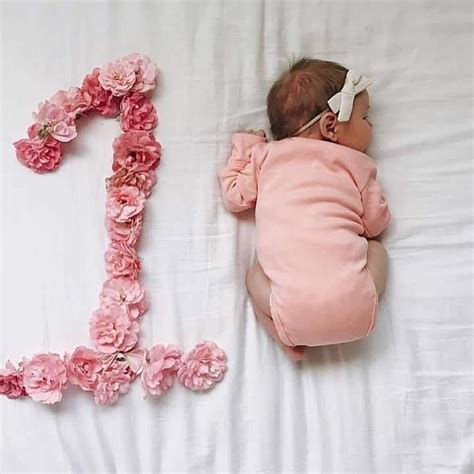 1 Aylık Bebek Süsleme 1 Aylık Bebek Bebek Fotoğrafları Yenidoğan