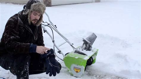 Greenworks 12 Amp Electric Snow Blower Review Operation 1080p Youtube