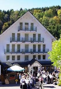 Im stadtteil züschen gelegen, bietet das hotel haus am stein winterberg ein restaurant, einen friseurladen und die restaurants. Clubhotel Haus am Stein - Winterberg/Züschen - Hotel ...