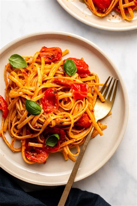 Spicy Tomato Basil Pasta Only Minutes From My Bowl