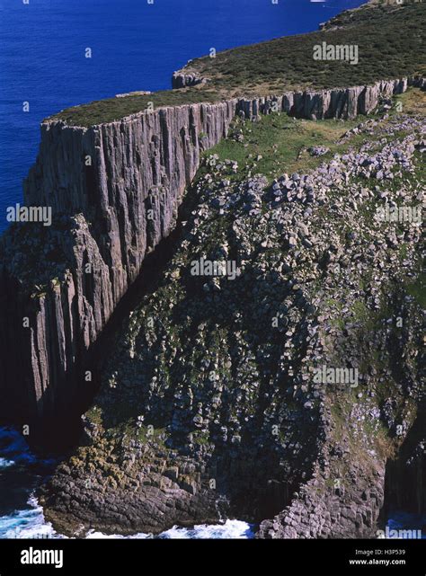 Dolerite Cliffs Of The Tasman Peninsula Hi Res Stock Photography And
