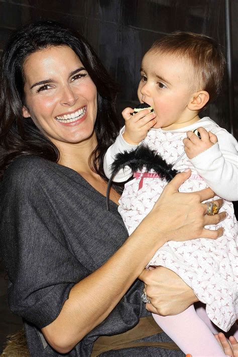 Angie Harmon With Their Daughter Emery Angie Harmon Angie Texas Girl