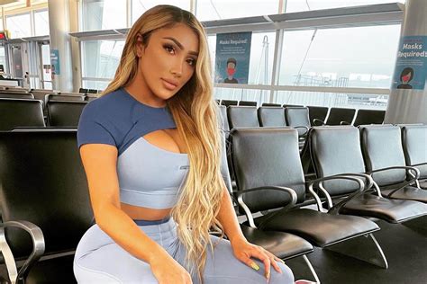 ‘girl Why Is You Naked’ Social Media Drags Ex ‘love And Hip Hop’ Star Nikki Mudarris For Half