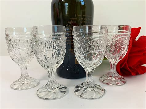 Set Of 6 Or 4 Vintage Cordial Glasses Small Pressed Glass Retro Cordials With Ornate Design