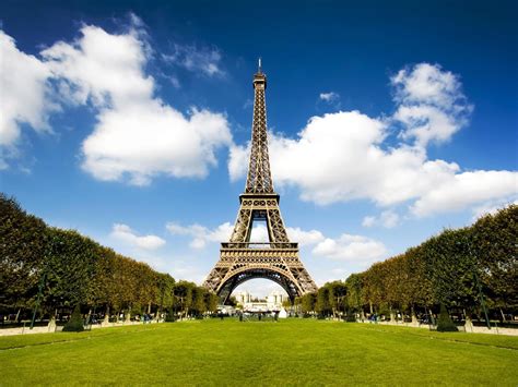 Eiffel Tower Desktop Wallpaper 04546 Baltana