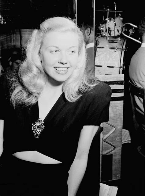 1st Of July 1946 Doris Day At The Aquamarine Club In New York Hollywood Stars Old Hollywood