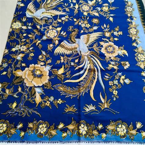 Jual Batik Tulis Cirebon Kain Panjang Warna Biru Motive Burung Hong