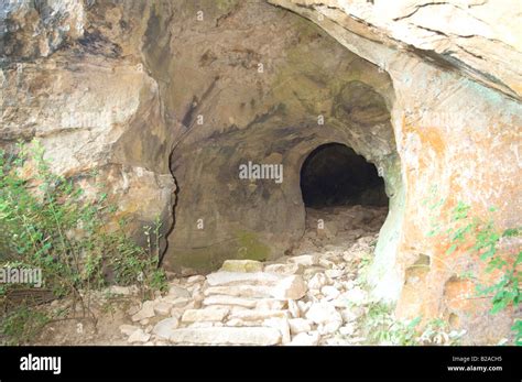 Monfrotto Grotto Washington State Historical Cave Dwelling Stock Photo