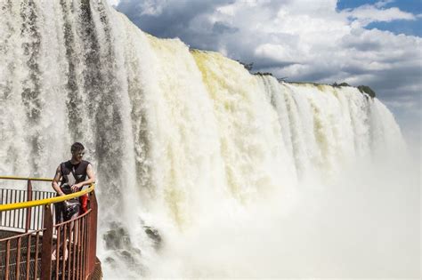 the mighty iguazu falls argentina and brazil sides tales from the lens