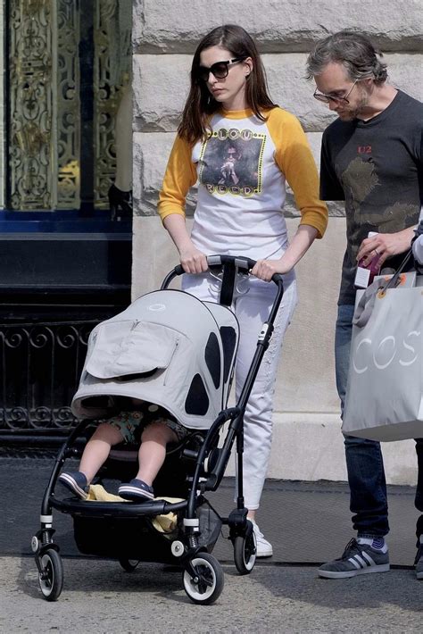 Anne Hathaway With Her Son Jonathan June 30 2017 Star Style