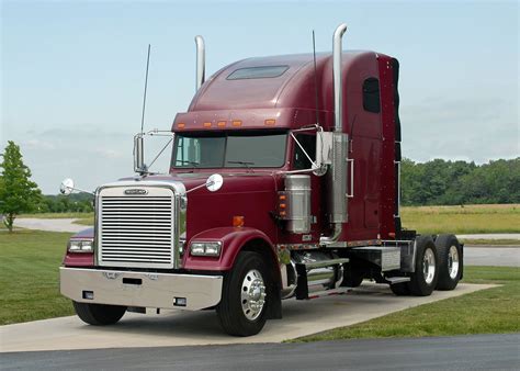 Freightliner Semi Tractor Transport Truck Wallpapers Hd Desktop