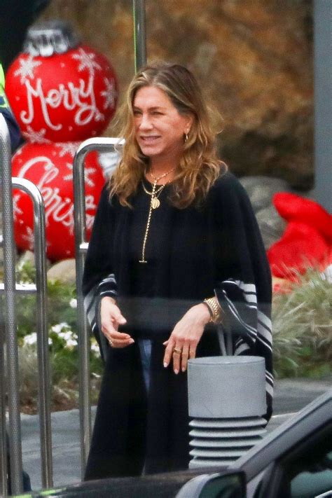 Jennifer Aniston Returns From Her New Years Trip To Mexico In Los