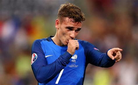 Antoine griezmann fanpage on instagram: Antoine griezmann unveils bizarre new celebration - could ...