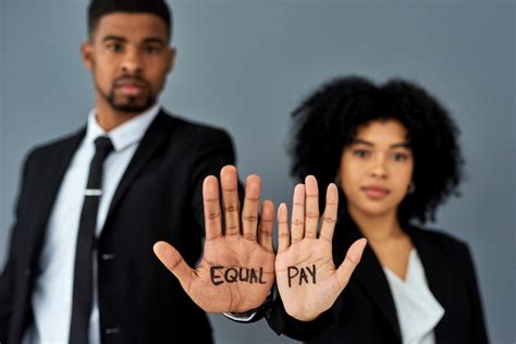 5 main factors that explain why the gender pay gap still exists