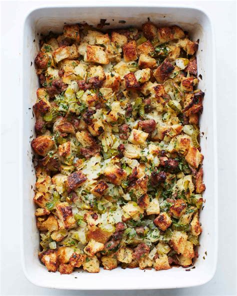 Luckily, the experts in martha stewart's test kitchen know how to make it easier, having prepared. Sausage Pear Stuffing Recipe | Martha Stewart