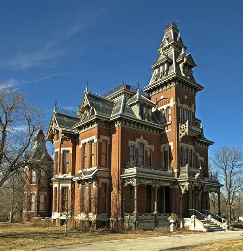 Known For The Ghosts Mansions Abandoned Houses Old Mansions