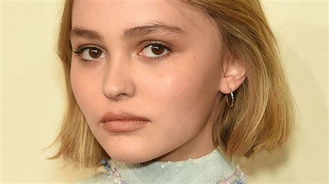 Lily Rose Depp Comes Out As Being On The Lgbtq Spectrum Joining 11